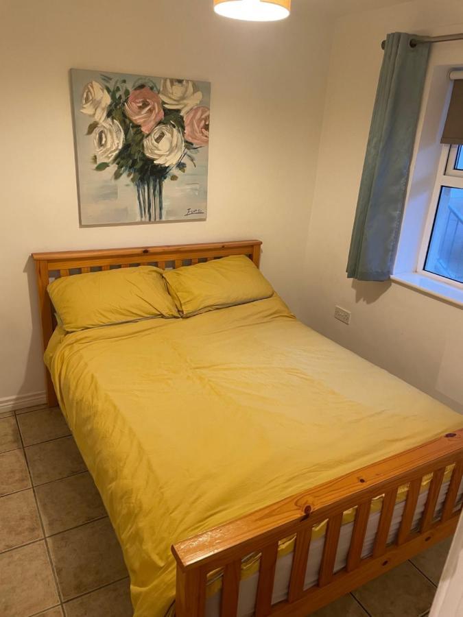 Apartment Ground Floor Deluxe Seaside With Patio & Private Entrance, Marine Court